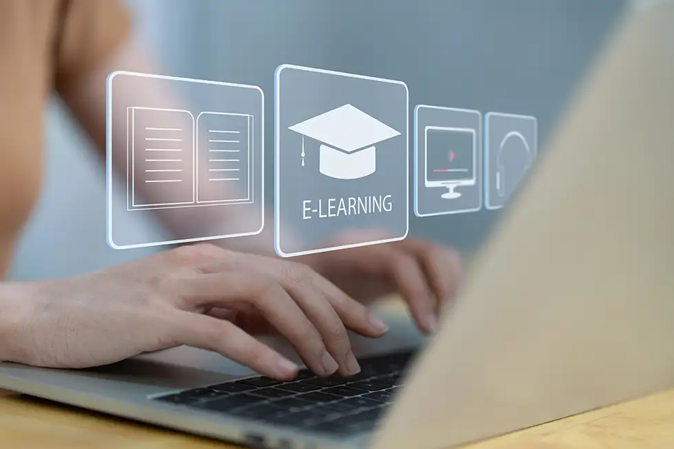 Elearning Texte_AdobeStock_557698999